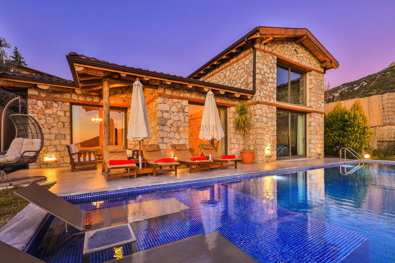 Villa Apex 6