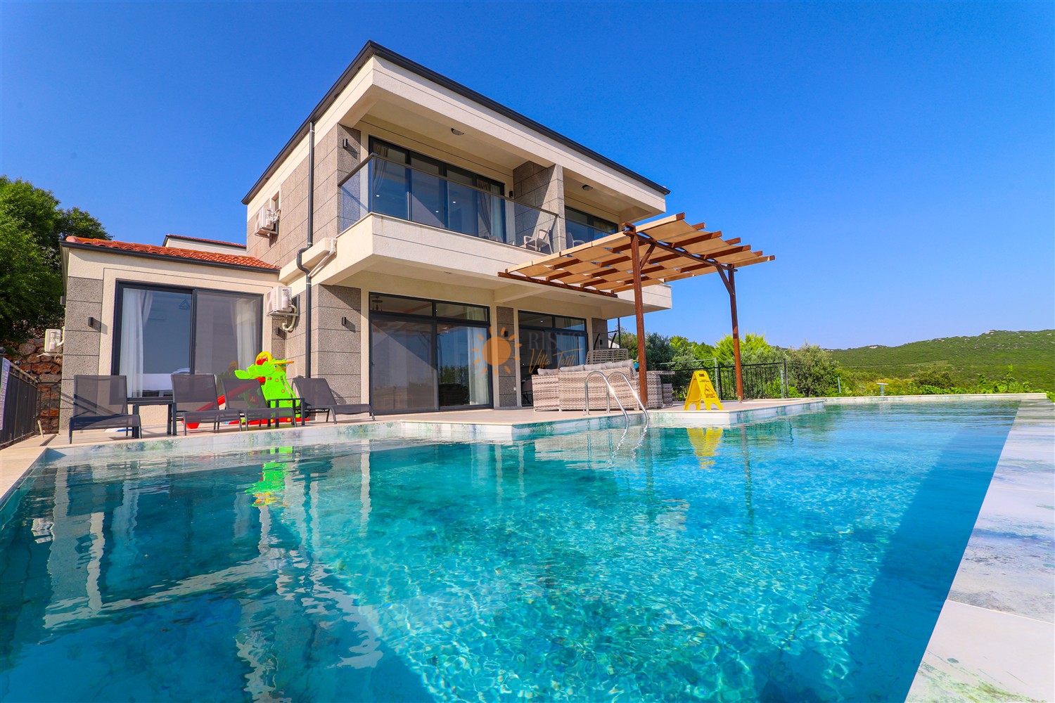 Villa Aera 1