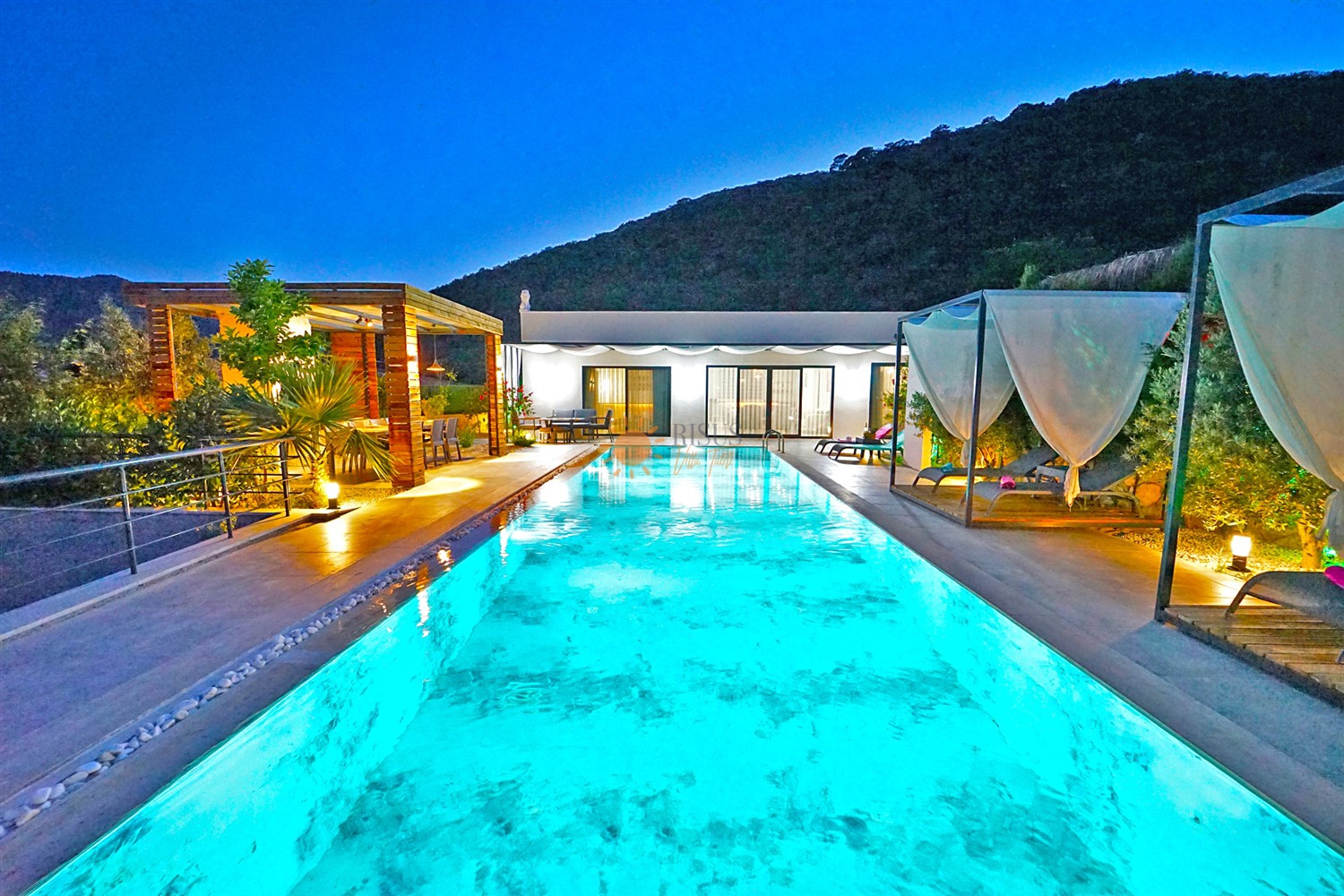 Villa Ropa