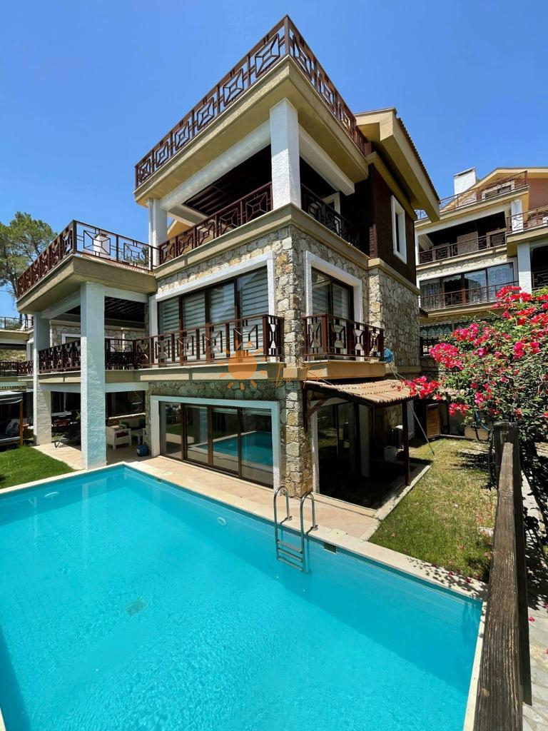 Villa Riverton 3
