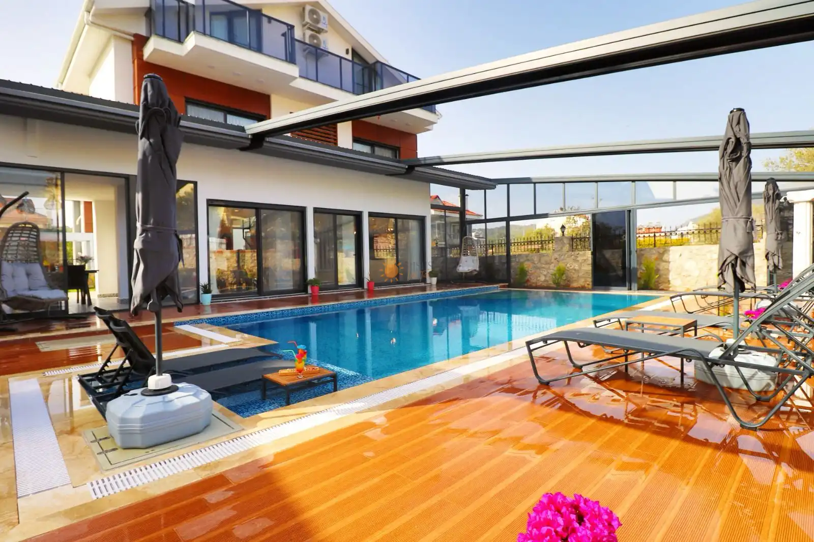 Villa Broken 2