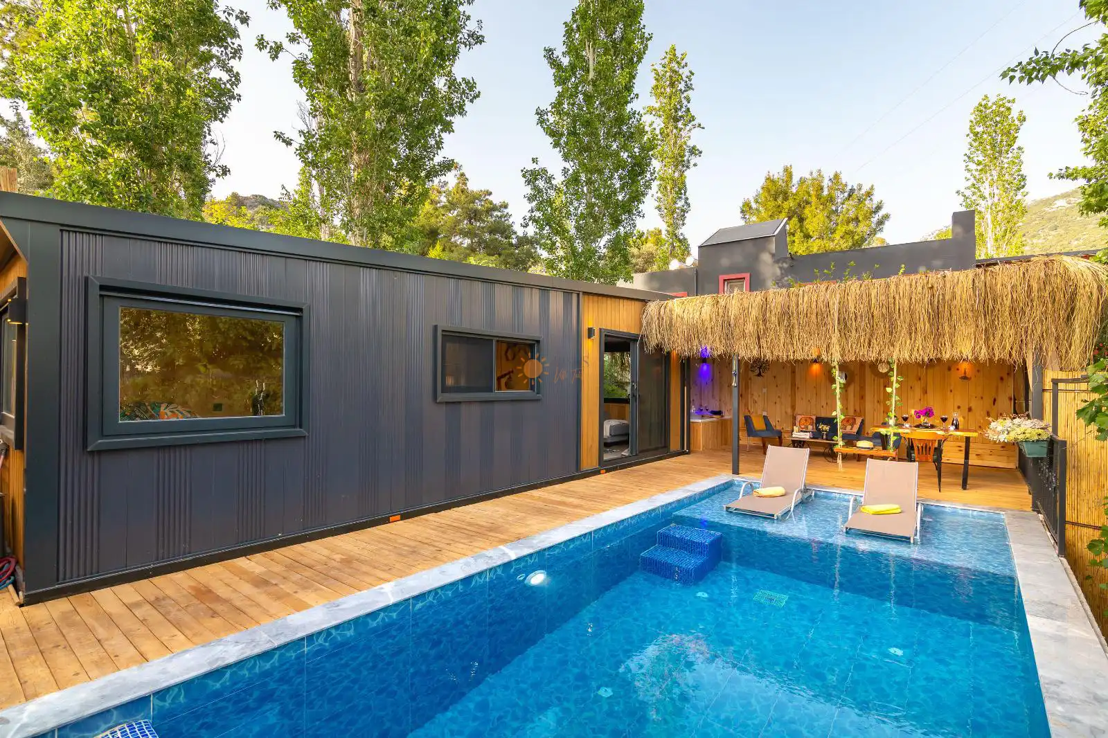 Risus Tiny House