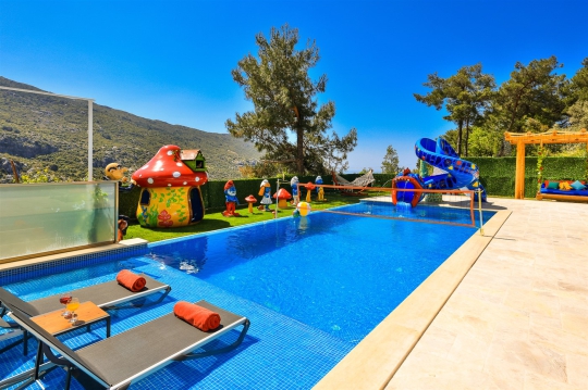 Çocuk Oyun Alanlı Kiralık Villalar & Villa Tatili | Risus Villa Tatili