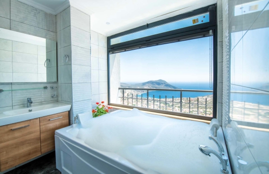 Jakuzili Kiralık Villalar & Tatil Keyfi | Risus Villa Tatili