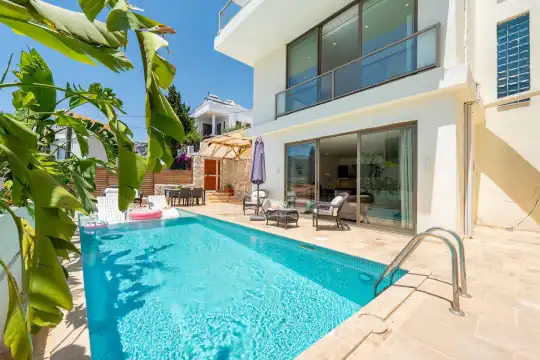 Villa Hyper 2