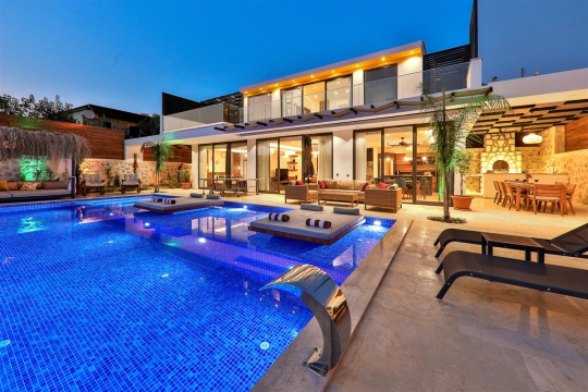 Villa Allyson