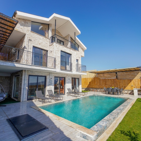 Villa Legendary 1
