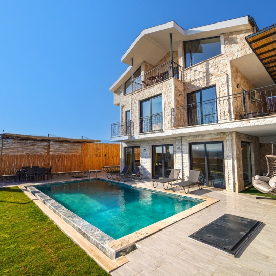 Villa Legendary 2