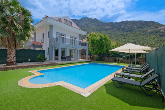 Villa Scopello 2