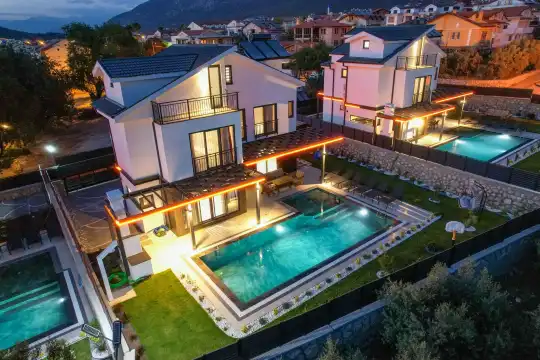Villa Tropic 2