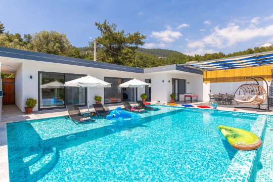 Villa Lucid