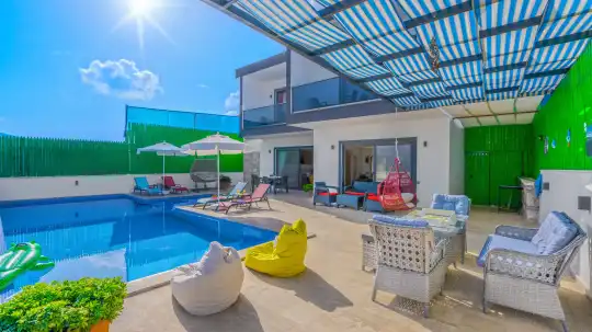 Villa Mold