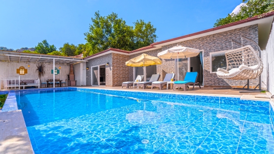 Villa Arcee 4
