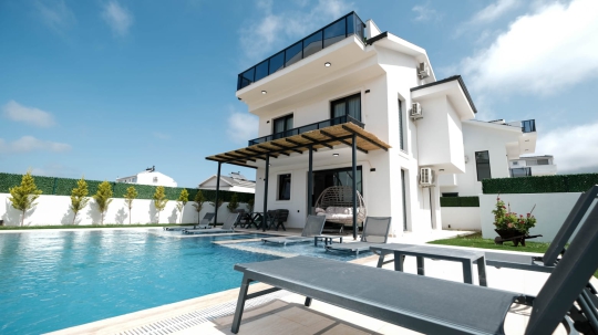 Villa Pernes 2