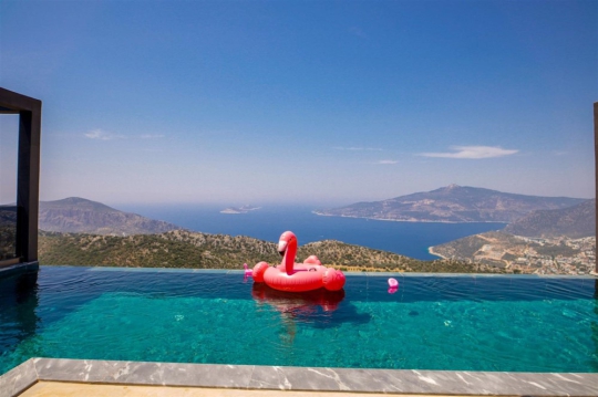 Villa Tuya