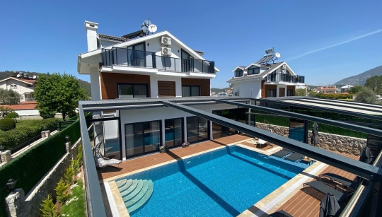 Villa Broken 1