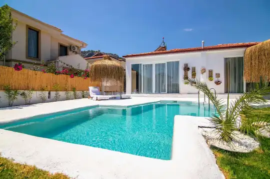 Villa Elyndra