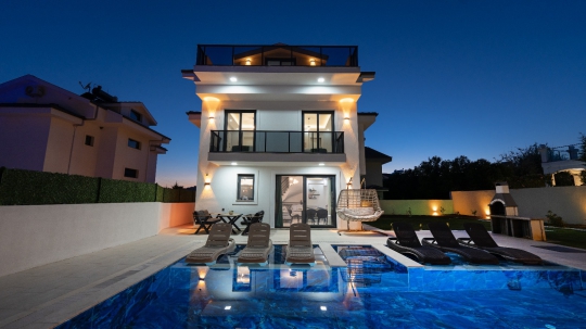 Villa Pernes 4