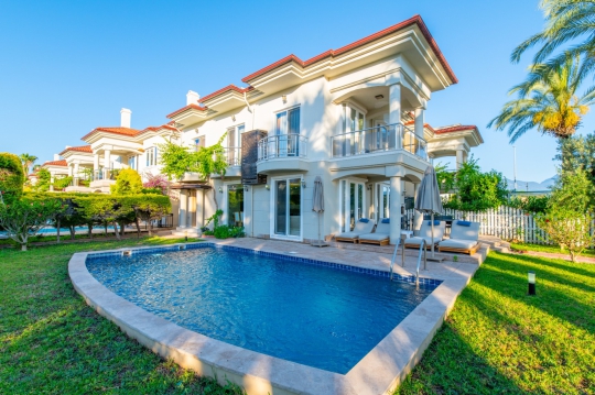 Villa Pell 11