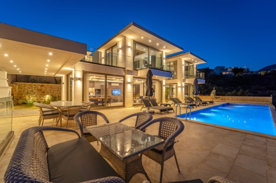 Villa Banu Special