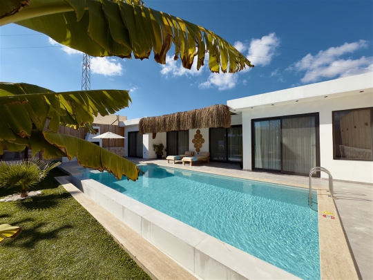 Villa Maynex