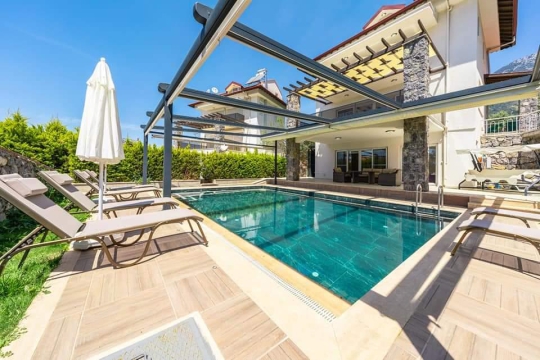 Villa Ruth 2