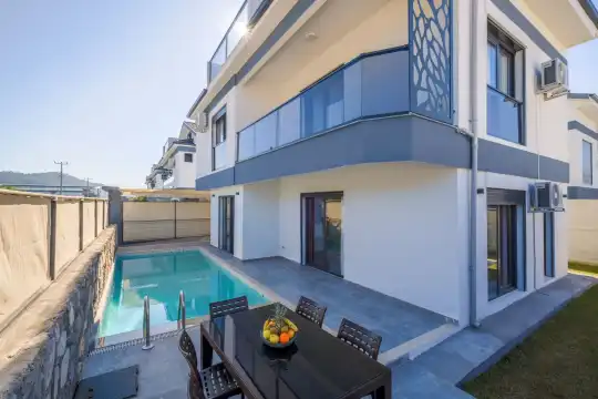 Villa Lesca 2