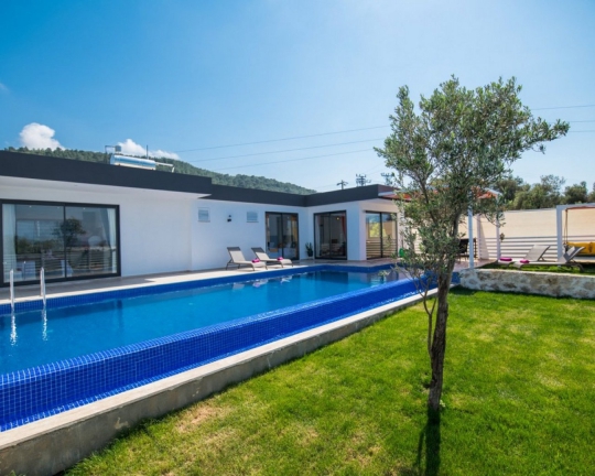 Villa Nar Çiçeği