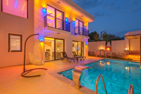 Villa Weed 1