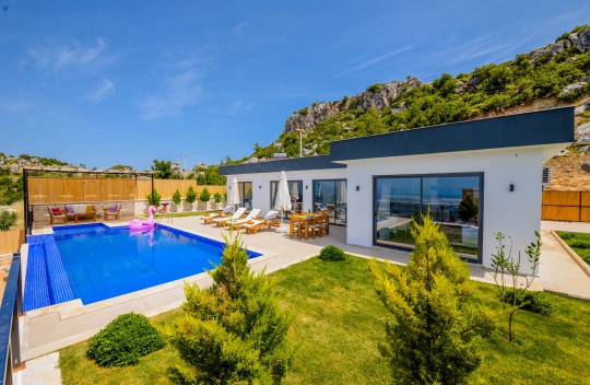 Villa Neco Doğu